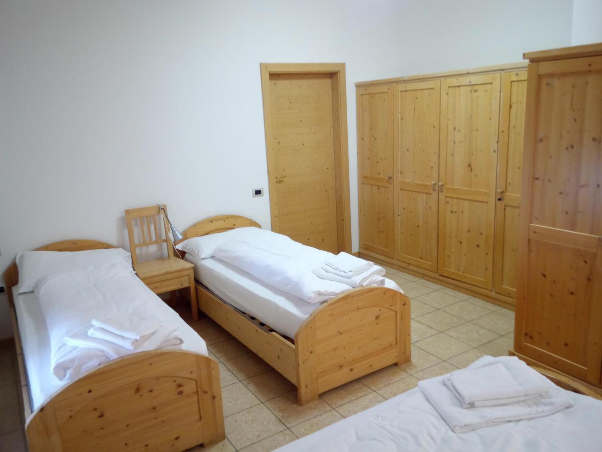 Taxus Hostel Pieve Tesino Exterior foto