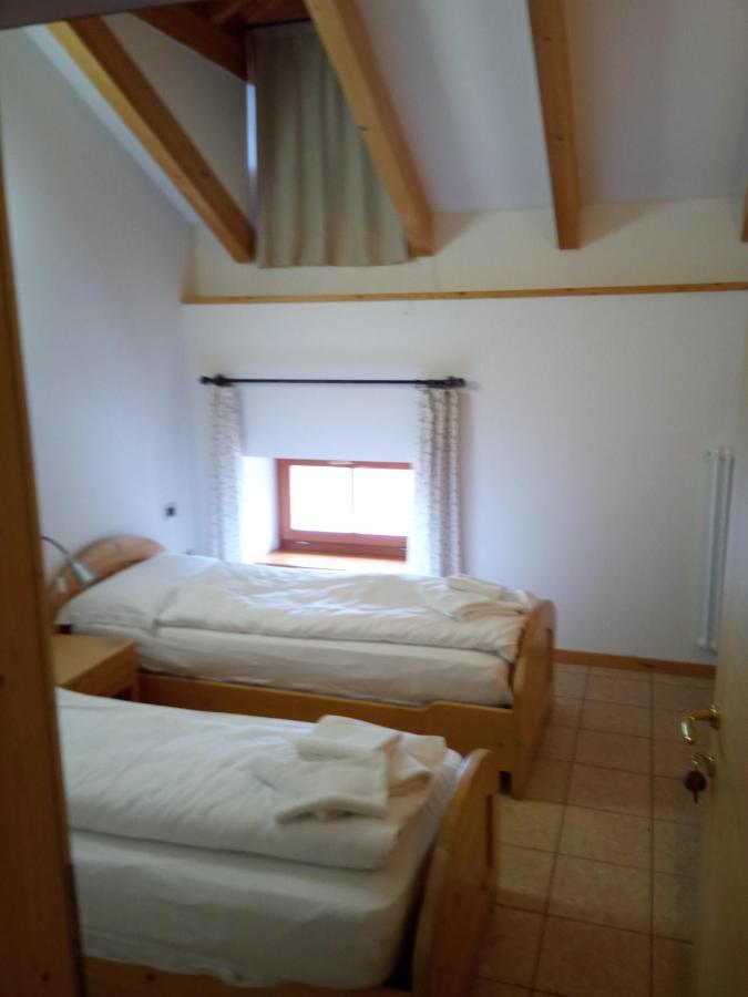 Taxus Hostel Pieve Tesino Exterior foto